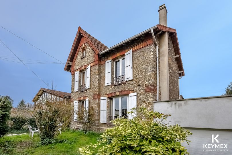 Bien de Monsieur et madame Echevarrieta