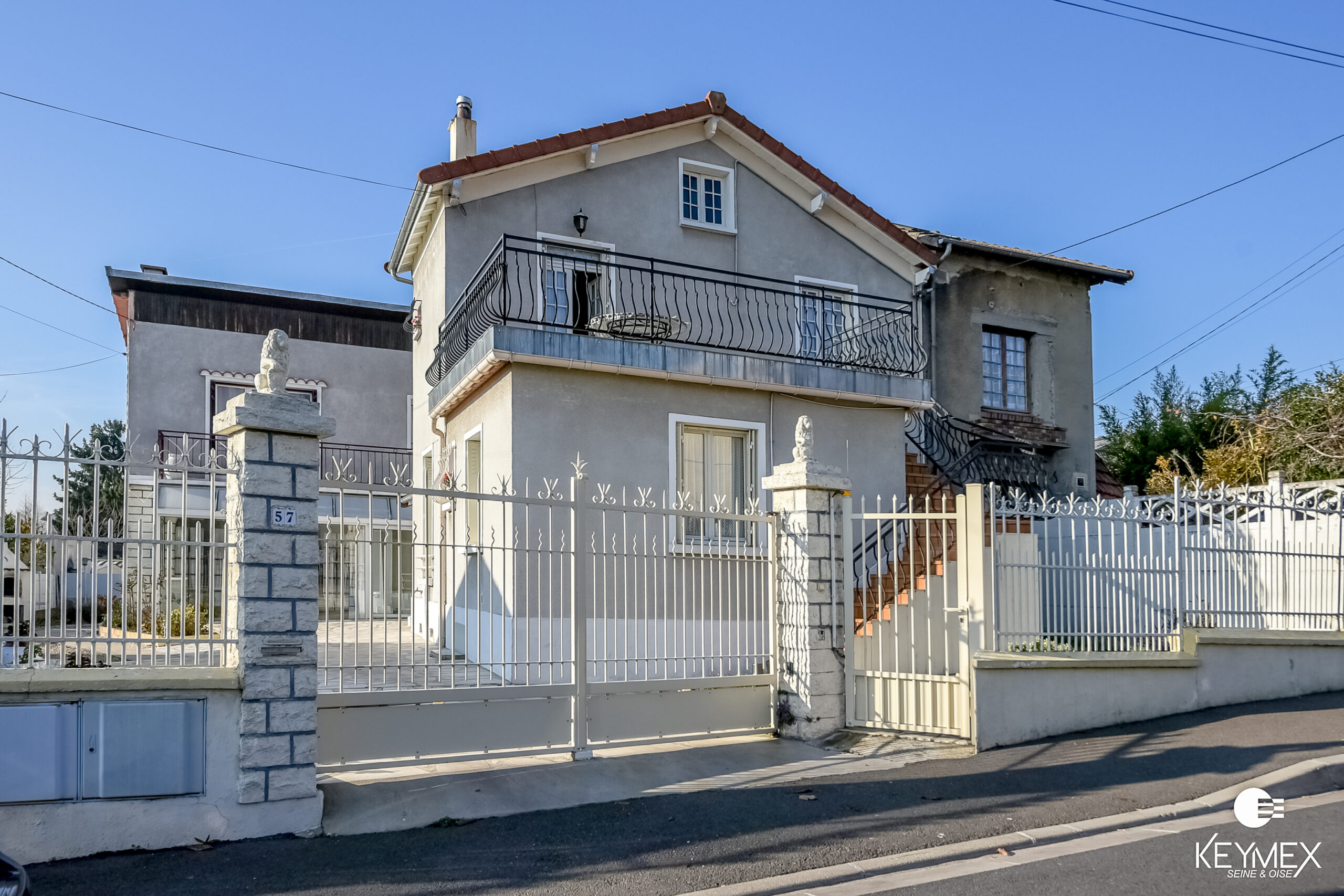 Bien de Monsieur et Madame Martineau