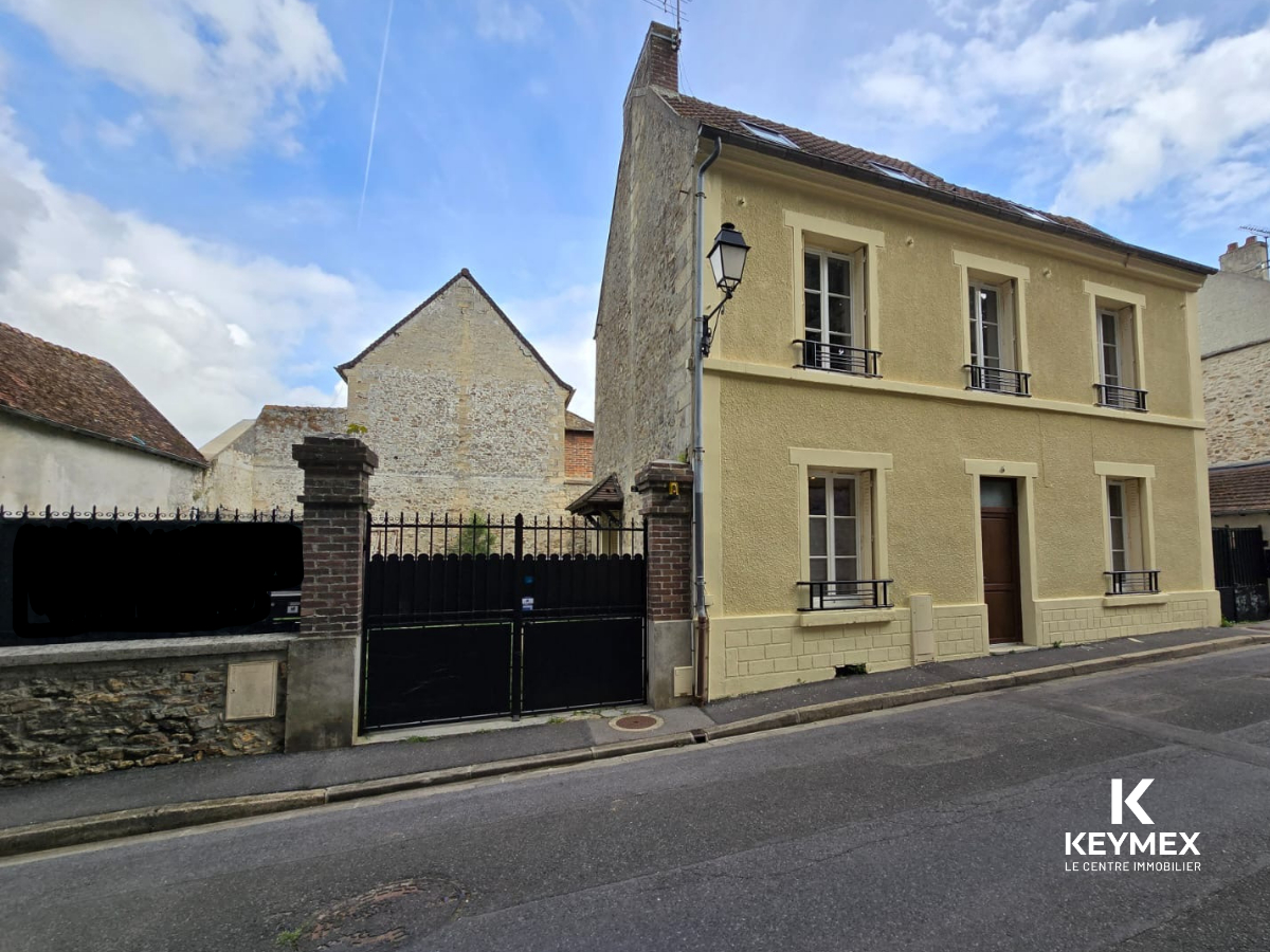 Bien de Mr et Mme. Normand