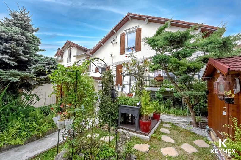 Bien de M et Mme Moreaux