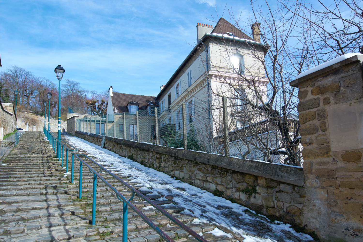 Bien de Monsieur et Madame Henn